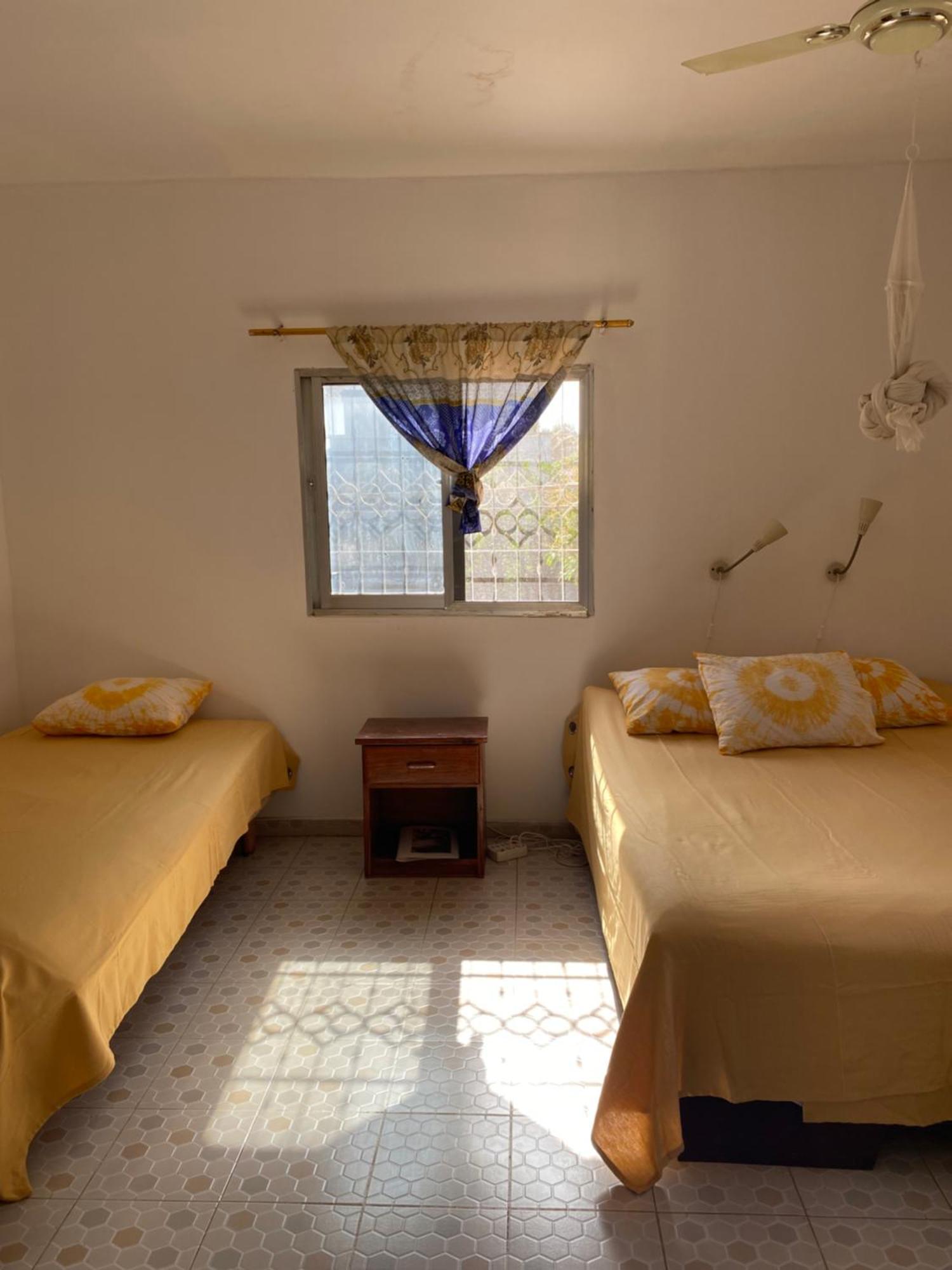 Dabo House Hotel Brufut Kültér fotó